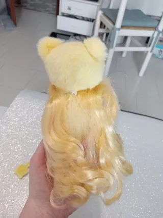 Bambola Na Na Na Surprise hug me