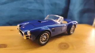 Shelby Cobra 427 Burago 1:24