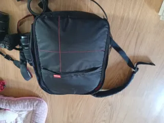 Canon EOS 220D casi sin usar