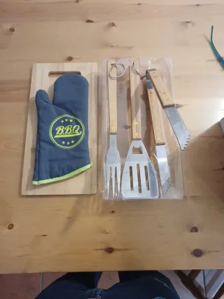 Set Cubiertos Barbacoa BBQ Guante Tabla
