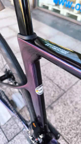 BERRIA BELADOR ESSENTIAL Di2