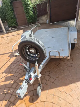 Remolque 750kg Mixto Motos / Carga Freno inercia