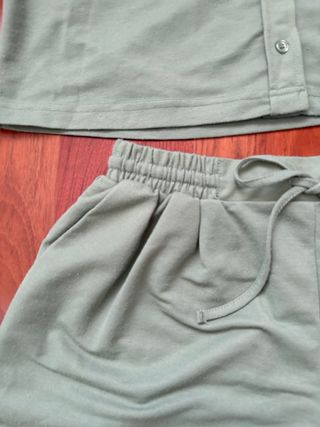 Conjunto punto verde