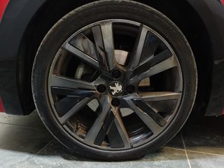 Peugeot 208 GT 1.2PT 100CV