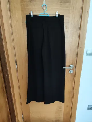 Pantalón ancho Zara negro