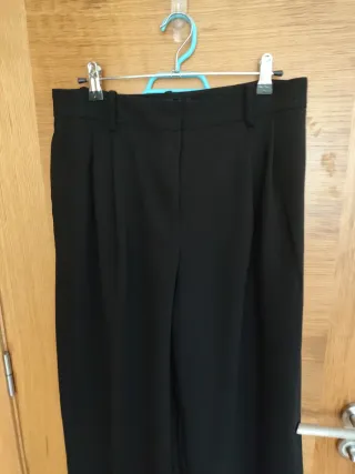 Pantalón ancho Zara negro