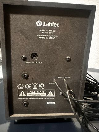 Altavoces Labtec Negro con Control Volumen