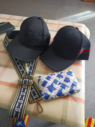 Gorra Gucci, Correa y Monedero Lelia