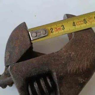 Llave inglesa ajustable Geodore antigua