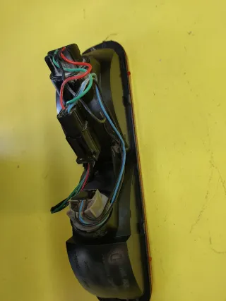 PILOTO TRASERO DERECHO LAND ROVER FREELANDER