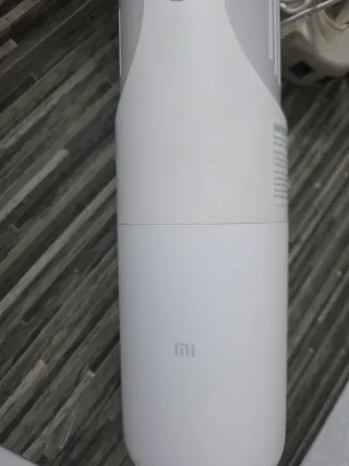 Urge vender Aspiradora Mi Vacuum Cleaner Light