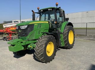 Tractor John Deere 6135M