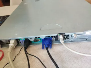 Servidor DELL PowerEdge R200