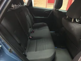 Toyota Auris Híbrido 1.8VVT-i 136CV 230.000KM