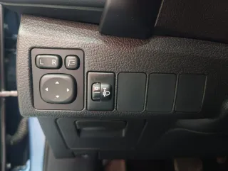 Toyota Auris Híbrido 1.8VVT-i 136CV 230.000KM