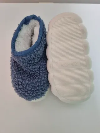 Lote Ropa Infantil Variada + 2 pares de zapatillas