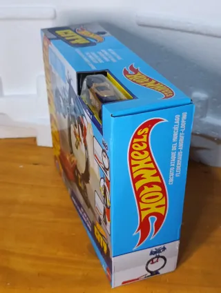 Hot Wheels City Bat Loop Attack Playset