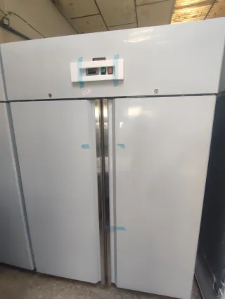 CONGELADOR DE 1065 L