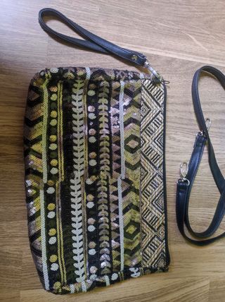 Bolso de mano con lentejuelas