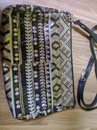 Bolso de mano con lentejuelas
