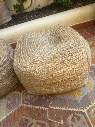 Set 2 puffs, 2 lámparas y bandeja