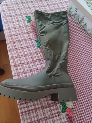 Botas de agua verde caqui