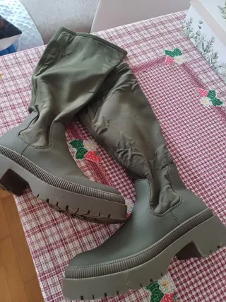 Botas de agua verde caqui