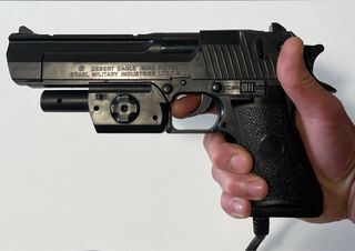 Pistola Light Gun Thrustmaster Desert Eagle