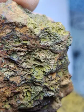 Mineral Illita y Goethita