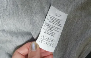 Gilet sportivo con cappuccio