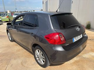 Toyota Auris 2009