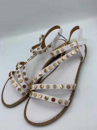 Sandali donna bianchi con borchie oro n.39