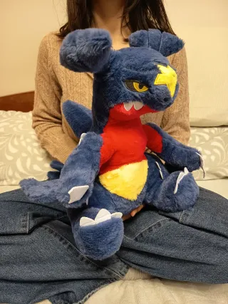Peluche pokemon Garchomp 40 cm