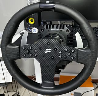 Volante e pedaliera Fanatec per PC