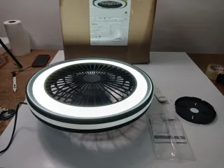 Ventilador de techo con luz CCT