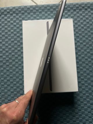 iPad 7ª Generazione 128GB Grigio/Argento