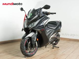 KYMCO AK 550
