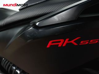 KYMCO AK 550