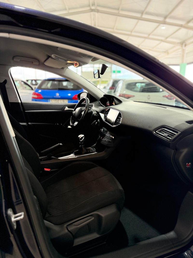 Peugeot 308 SW 1.6 BlueHDi Business Line 2015, foto 15