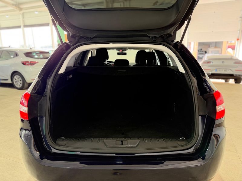 Peugeot 308 SW 1.6 BlueHDi Business Line 2015, foto 17