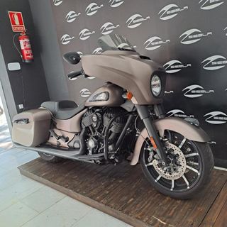 Indian Chieftain Dark Horse 2019 | 4.999 km | Gris Mate | 24.999€