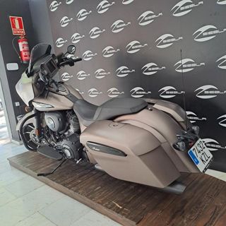 Indian Chieftain Dark Horse 2019 | 4.999 km | Gris Mate | 24.999€