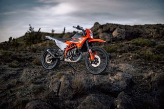 KTM 125 Enduro R 2025 NUEVA | Enduro ligera | 5.599€