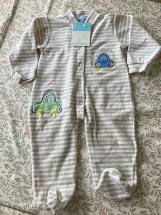 Pijama bebe 9M NUEVO