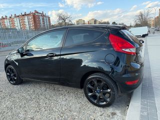 Ford Fiesta Titanium 1,6CDTI año 2012 200.000km