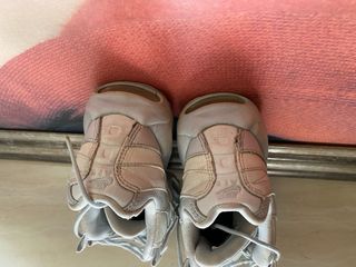 Nike Air Gris y Blanco Deportivas