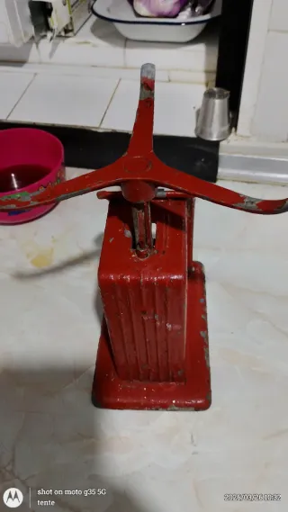 Balanza antigua Bernar