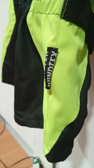 Chaqueta infantil moto verde y negra