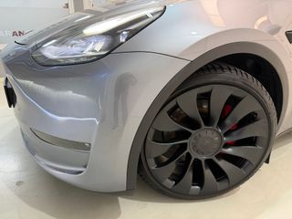Tesla Model Y Performance 4WD