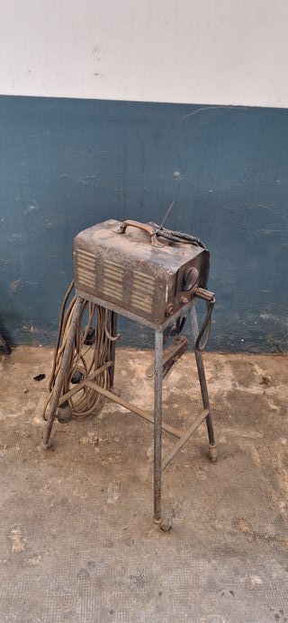 Máquina de Soldar Antigua